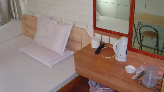 Yue Ka Hotel - 52-54 Argyle Street | Hong Kong - Hong Kong City Center - Mong Kok