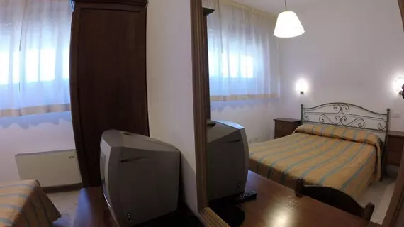 Hotel I Platani | Toskana - Siena (vilayet) - San Gimignano - Val d'Elsa