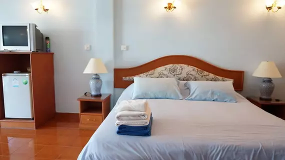 DeeLek Guesthouse and Restaurant | Prachuap Khiri Khan (ili) - Hua Hin (ve civarı) - Cha-am