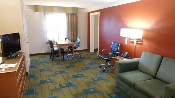 Days Inn and Suites Schaumburg | İllinois - Schaumburg