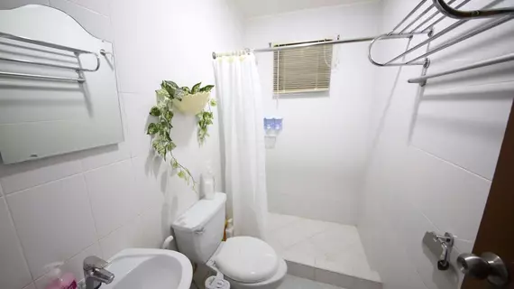 Dee Guesthouse White Sands | Mactan Island - Lapu-Lapu