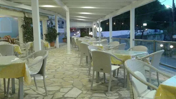 Golden Sunset Hotel | İyon Adaları - Korfu - Korakádes