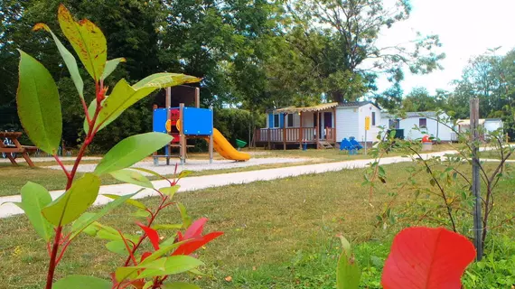 Camping Paris-Est | Ile-de-France - Val-de-Marne - Champigny-sur-Marne - Le Tremblay