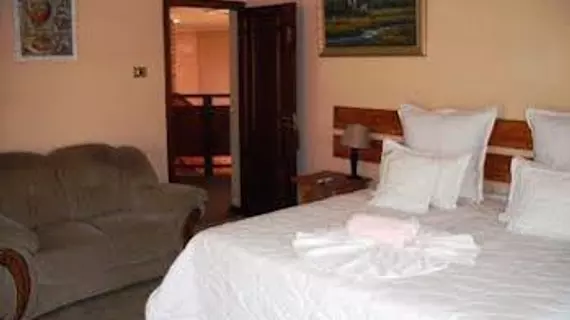 OTJ Pride Guest House | Mpumalanga - Mbombela - Hazyview