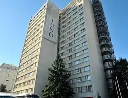 Hotel Juno | Prag - Městská čast Praha 10 (en büyük Prag ilçesi) - Zabehlice