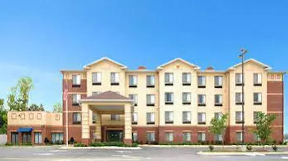 Comfort Inn & Suites Montgomery | Alabama - Montgomery (ve civarı) - Montgomery