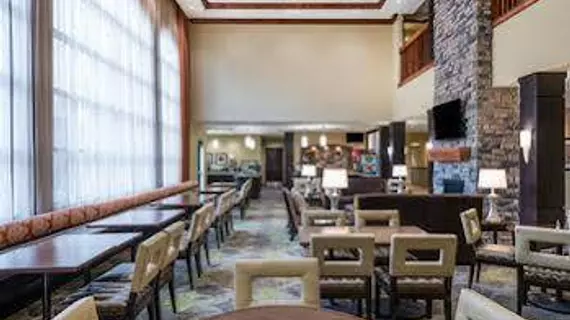 STAYBRIDGE SUITES EAU CLAIRE - ALTOONA | Wisconsin - Eau Claire (ve civarı) - Altoona