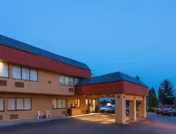 Ramada Coquitlam | Britanya Kolombiyası - Vancouver (ve civarı) - Coquitlam