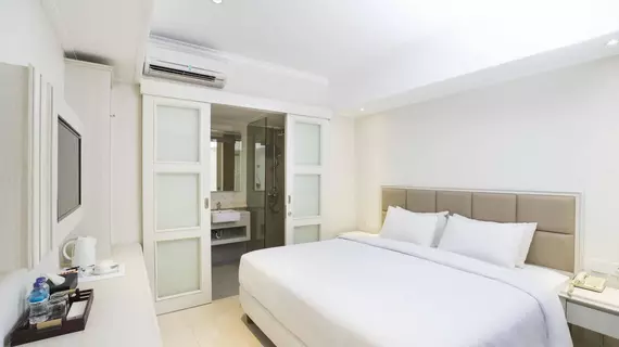 Alron Hotel | Bali - Kuta - Raya Kuta