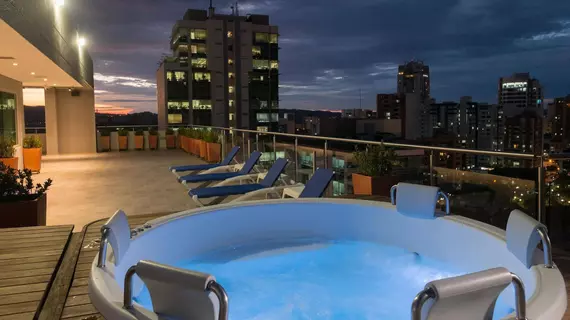 Hampton by Hilton Bucaramanga | Santander - Bucaramanga (ve civarı) - Bucaramanga