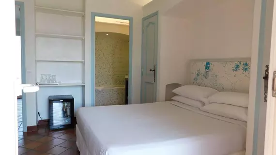 Hotel Les Santolines | Provence - Alpes - Cote d'Azur - Var - Sainte-Maxime - Saint-Tropez (ve civarı) - Sainte-Maxime