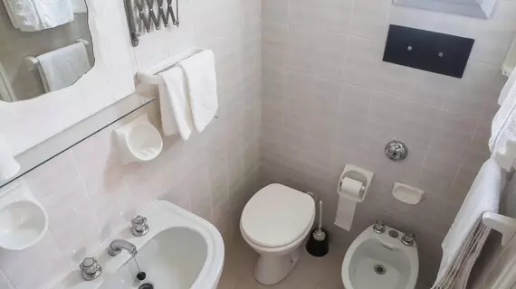 Hotel Corallo Garnì | Rimini (vilayet) - Cattolica