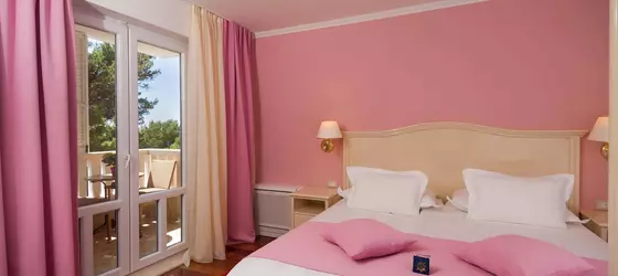 Hotel Sunceva Postelja Brela | Split-Dalmaçya - Brela