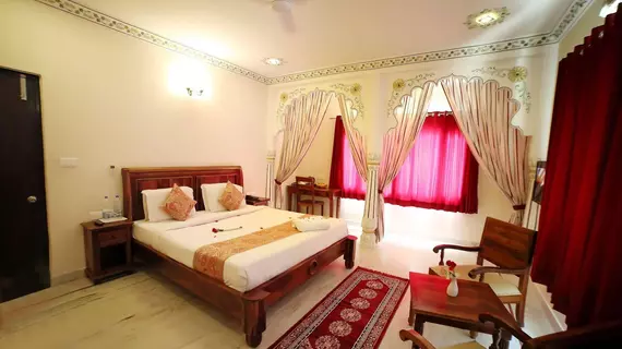 Hotel Royal Pratap Niwas | Racastan - Udaipur Bölgesi - Udaipur