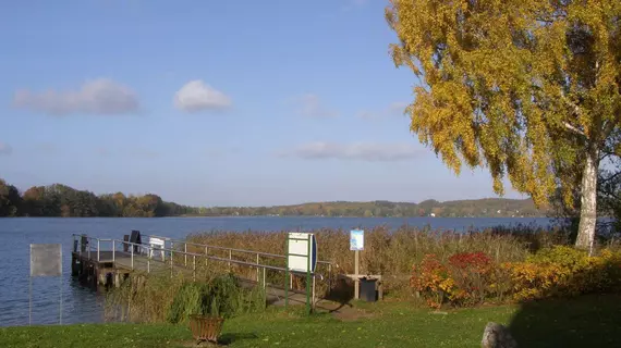 Hotel Fährhaus Niederkleveez | Schleswig-Holstein - Bösdorf