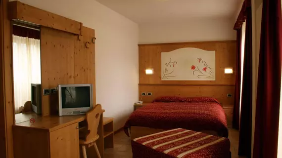 Hotel Ariston | Trentino-Alto Adige - Trento İli - Madonna di Campiglio