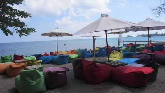 Transit Hotel | Batı Nusa Tenggara - Lombok - Senggigi