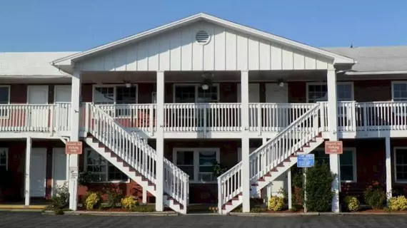 The Burgundy Inn | Maryland - Ocean City (ve civarı) - Ocean City