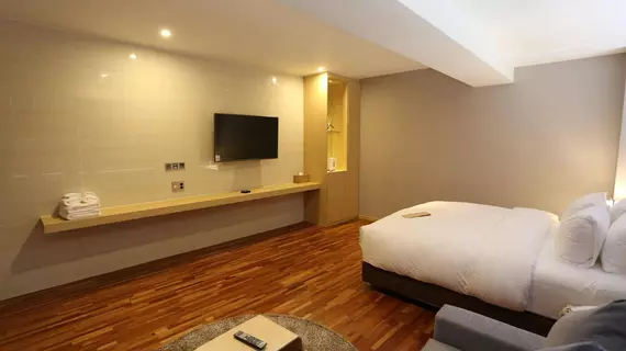 Top Cloud Hotel | Gyeonggi - Suwon (ve civarı) - Suwon