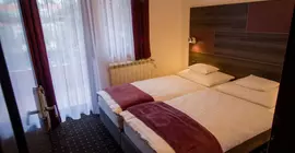 Log In Rooms | Zagreb