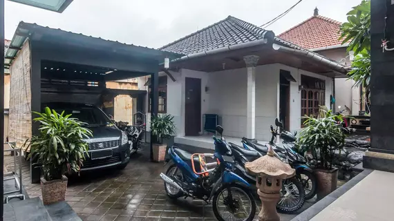 ZEN Rooms Seminyak Gang Rahayu | Bali - Badung - Seminyak - Merkez Seminyak