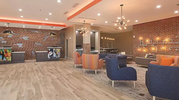 La Quinta Inn and Suites Plano Legacy | Teksas - Dallas (ve civarı) - Plano