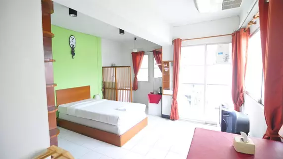 The Living Room Serviced Apartment | Bangkok - Ratchadaphisek