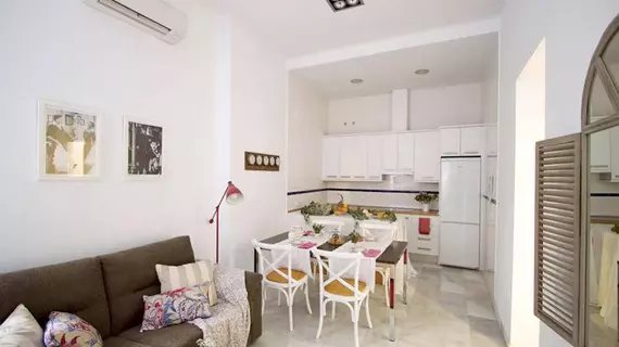 Apartamentos Plaza Pilatos | Andalucia - Seville İli - Sevilla - San Bartolomé