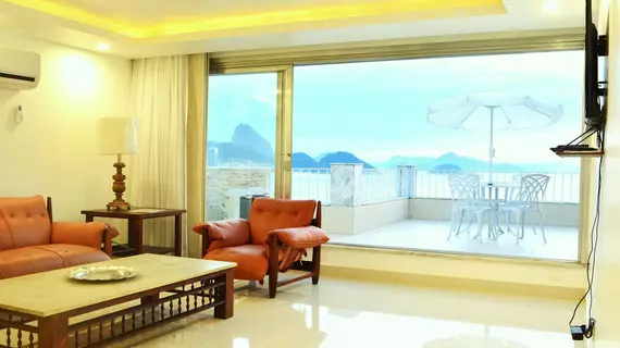 Spacious Copacabana Beachfront Penthouse | Rio de Janeiro (eyaleti) - Rio de Janeiro (ve civarı) - Alto da Boa Vista - Copacabana