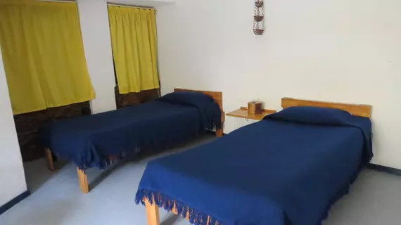 Hostal Plantas y Blanco | Tungurahua - Banos