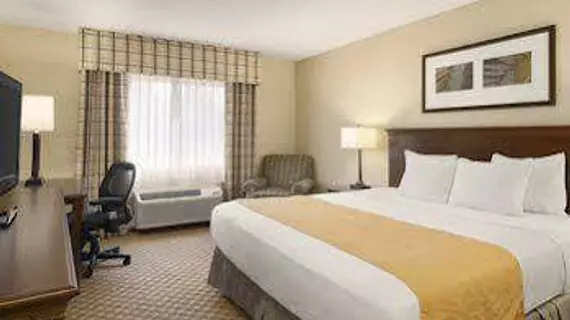 Country Inn & Suites Owatonna | Minnesota - Owatonna (ve civarı) - Owatonna