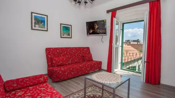 Garden Apartment Hotel | Split-Dalmaçya - Split - Split Eski Kent Bölgesi