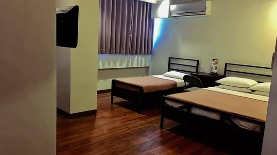 Hotel Tiffany | Ilocos Bölgesi - Ilocos Norte - Laoag