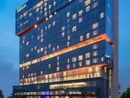 Hilton Guangzhou Tianhe | Guangdong - Guangzhou (ve civarı) - Tianhe - Guangzhou Merkezi İş Bölgesi