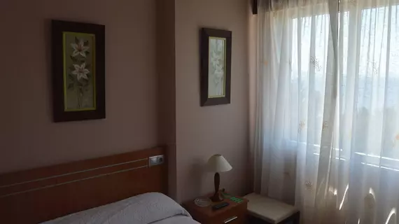 Hostal Solymar | Galicia - La Coruna (vilayet) - Muros