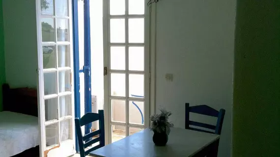 Free Sun Rooms and Apartments | Ege Adaları - Paros