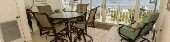 Waterview Towers Yacht Club by HI | Florida - Fort Walton Beach - Destin (ve civarı) - Destin