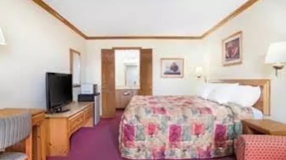 Days Inn - Auburn | Indiana - Fort Wayne (ve civarı) - Auburn