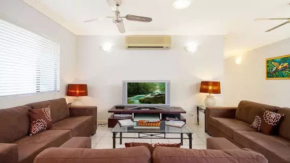 Mediterranean Beachfront Apartments | Queensland - Cairns - Cairns (ve civarı) - Yorkeys Knob