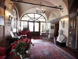 Relais Il Postiglione - Antica Posta dei Chigi | Lazio - Roma (ve civarı) - Campagnano di Roma