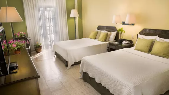 Hotel Los Itzaes | Quintana Roo - Solidaridad - Playa del Carmen - Centro