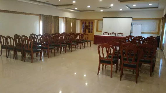 Sathyam Grand Resort, Sriperumbudur | Tamil Nadu - Tiruvallur - Chennai (ve civarı) - Sriperumbudur