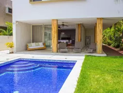 MBoutique Marina Vallarta | Nayarit - Bahía de Banderas - Puerto Vallarta (ve civarı) - Puerto Vallarta