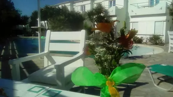 Seashell Apartments | Girit Adası - Hanya (bölge) - Platanias