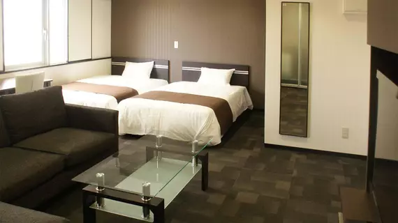 Hotel Livemax Naha | Okinava (idari bölge) - Kunigami - Okinawa (ve civarı) - Naha - Naha City Centre