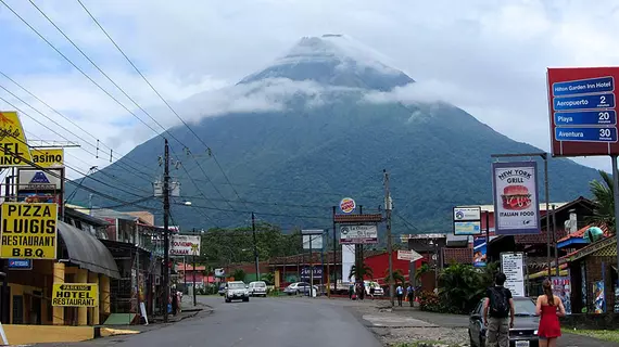 Cabinas Faro Arenal | Alajuela (ili) - San Carlos (kantonu) - La Fortuna