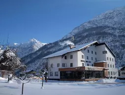 Hotel Neue Post | Tirol - Reutte (ve civarı) - Holzgau