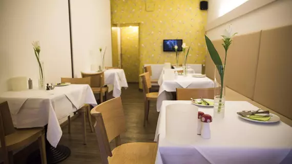 Max Hotel Garni | Kuzey Ren-Westfalia - Düsseldorf (ve civarı) - Düsseldorf - Friedrichstadt