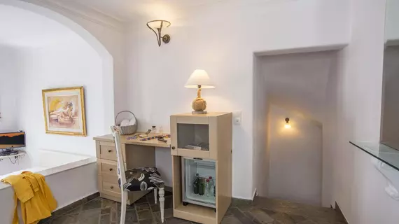 Ira Hotel & Spa | Ege Adaları - Santorini