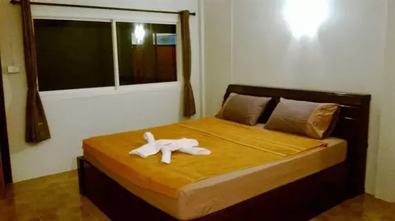 Maehaad Garden Inn | Surat Thani (vilayet) - Koh Phangan